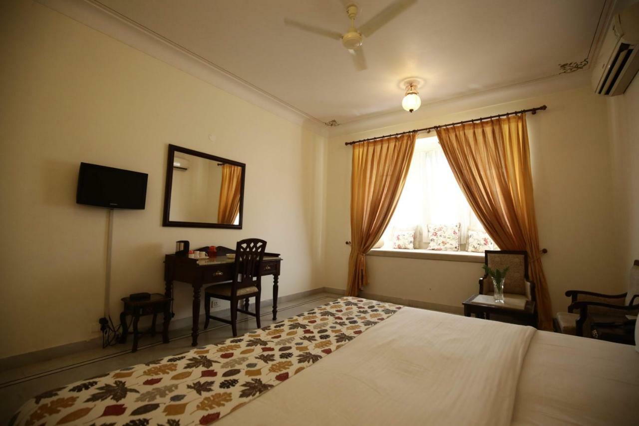 Akshay Niwas Boutique Luxury Hotel Udaipur Exterior foto